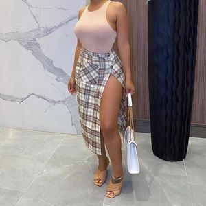 Thigh high plaid slit skirt